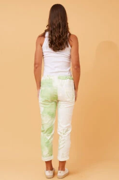 JANJA LEAF PRINT JOGGER PANTS -Printedcarpetus 0033bb2f483f583375a304ff556a8047 b622d657 582f 4efa ace3 6bf6f1e9f654