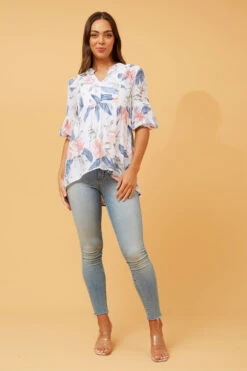 BRANDI FLORAL TOP -Printedcarpetus 0203f5dcba3fdf9850af9d01bf9bb957 58014d8e 8520 400c a17f c9fe0afc2c86