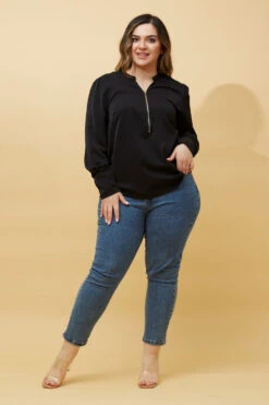 Stella LONG SLEEVE ZIP FRONT TOP