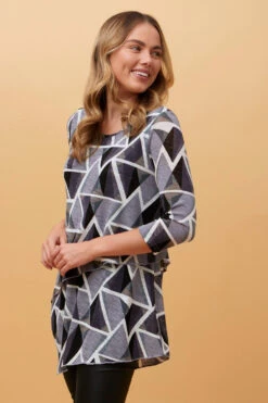 SIA DOUBLE LAYERED TOP -Printedcarpetus 08cc1e366a58808fd129de993c0eab53