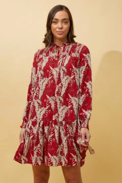 Stella DELANEY SHIRRED LEAF PRINT SHORT DRESS -Printedcarpetus 0cad0b0941035a48bee838f08bbd32c6