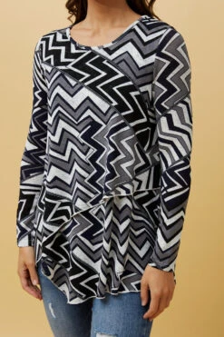 BOBBI ZIG ZAG PRINT DOUBLE LAYERED TOP -Printedcarpetus 11cb9a3d805e73f5ad9311cd506f6d55