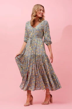 FLORAL TIERED MAXI DRESS -Printedcarpetus 1385952a4907ccaf5c8e19b3b37fbeea