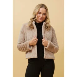 MOSCOW FAUX FUR JACKET -Printedcarpetus 16ba7f38541bb47657c2e12f5639f3e1