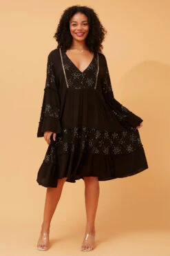 KAVITA SEQUIN DETAIL TIERED DRESS -Printedcarpetus 1d374e11c1b66610fd31550243e4b011