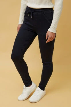 JANJA SOLID DENIMJOGGERS -Printedcarpetus 206067ccc138b3b8b602048ee96d8386