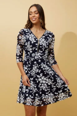 OLIVIA ZIP FRONT FLORAL SKATER DRESS 12 OLIVIA ZIP FRONT FLORAL SKATER DRESS -Printedcarpetus 22c34897974938cea3426813ca7cc6a1 b1b275dd a964 4ea3 8558 70ac28ab360c