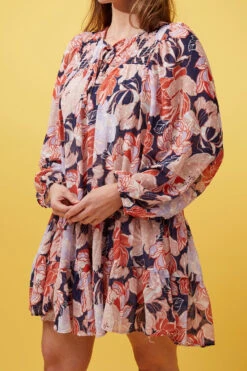 LUCY FLORAL SMOCK DRESS -Printedcarpetus 2359bf16a200338efa668ff899fb077f