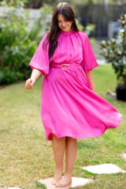 QUEENIE SATIN MIDI DRESS -Printedcarpetus 26d8650bd19be16613b119ac08905f1d