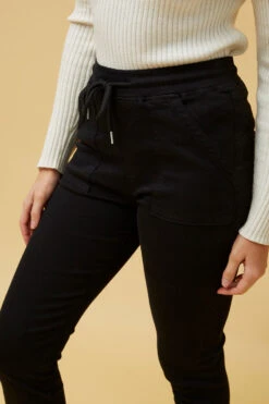 JANJA SOLID DENIMJOGGERS -Printedcarpetus 282bf4165cd43877f5bb03a31b34f51a