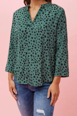 SPICY ANIMAL PRINT BLOUSE -Printedcarpetus 2c89e49ee2a3a6222c2cc67bd0e60b32