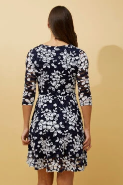 OLIVIA ZIP FRONT FLORAL SKATER DRESS 16 OLIVIA ZIP FRONT FLORAL SKATER DRESS -Printedcarpetus 2fe0d3a985cffd1575d161ed76fe4f02