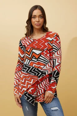 BOBBI ZIG ZAG PRINT DOUBLE LAYERED TOP -Printedcarpetus 35dc71e6aede71b6ff0fdeecd6471ae5