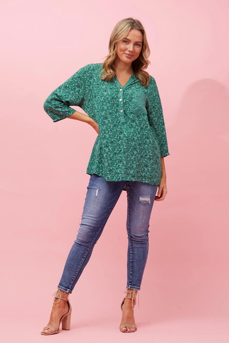 ROSETTA FLORAL SEQUIN DETAIL TOP 3 ROSETTA FLORAL SEQUIN DETAIL TOP
