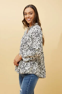 LILIANA ANIMAL PRINT TIERED TOP -Printedcarpetus 380987622b585026727f324217b0229a