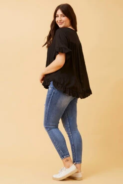 FRILA LINEN SMOCK TOP 26 FRILA LINEN SMOCK TOP -Printedcarpetus 3b28a9977d4a8eb4b1c3a9951da9d085