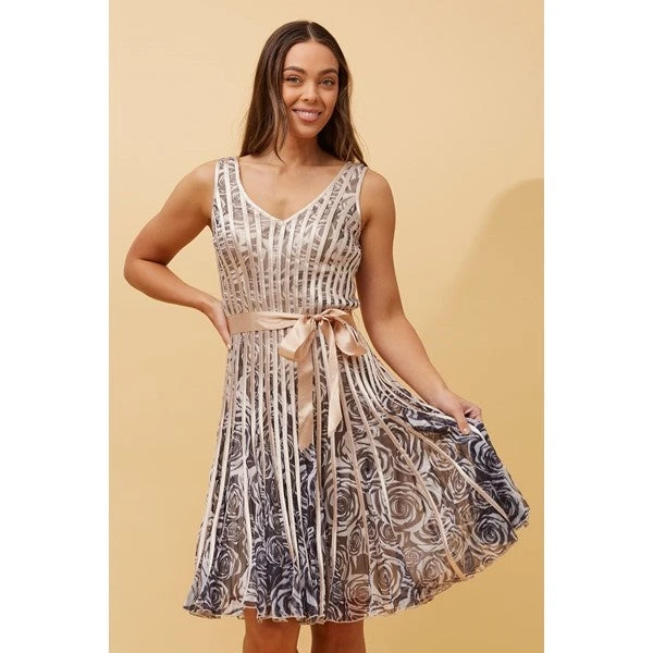 TRUDY FLORAL RIBBON DETAIL DRESS 11 TRUDY FLORAL RIBBON DETAIL DRESS - Image 9