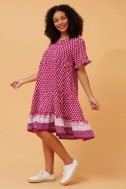 KELLY BORDER PRINT DRESS -Printedcarpetus 43925cb4c7dde3567a33880bc2a43082 5647ab13 f018 4568 8c70 37f16893bef3