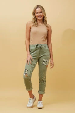 CARRISA PATCHWORK PRINT JOGGER PANTS -Printedcarpetus 45243e4aa0d92f39e427ea3b5c86326a b2f86f22 1ef8 4875 9d72 dd7e6197ba4d