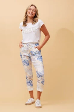 JANJA TROPICAL PRINT JOGGERS -Printedcarpetus 474a161243881068f3d77a54c95a3ada