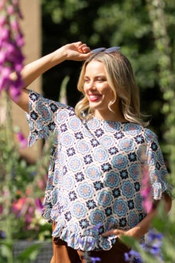 FRILA TILE PRINT TOP -Printedcarpetus 474c01a5bf4bff2194ee5cea1188c784 3996ff82 5795 46c1 be13 71c610b48147