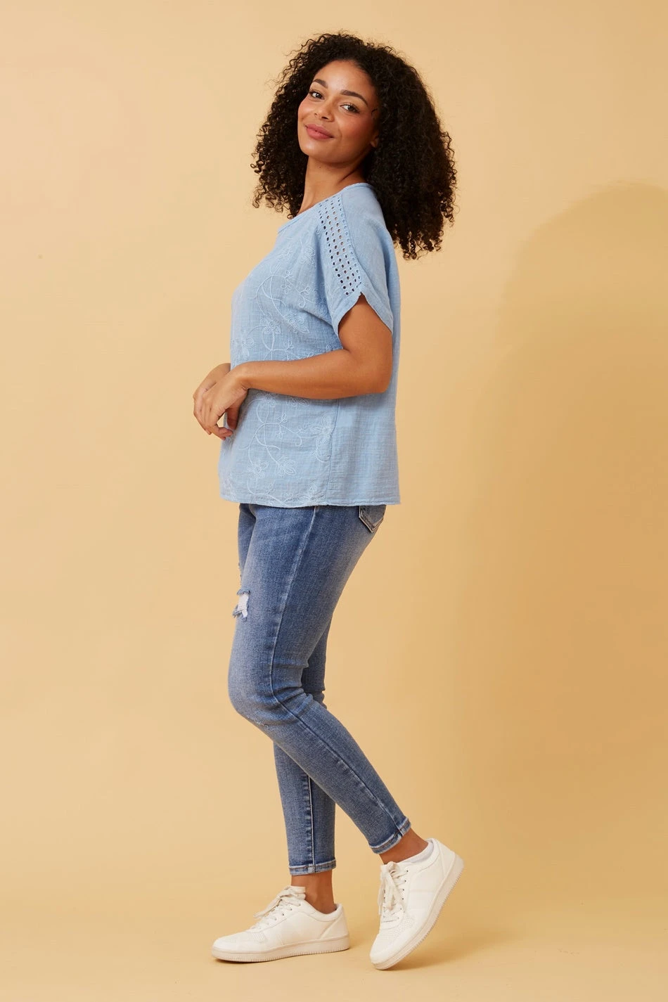 CONNIE EMBROIDERED FLORAL TOP 18 CONNIE EMBROIDERED FLORAL TOP - Image 16