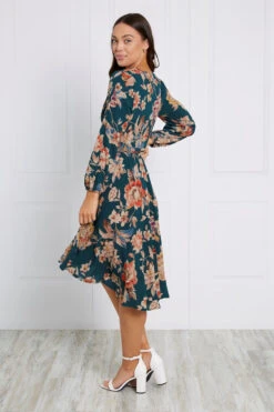 FLORAL WRAP DRESS -Printedcarpetus 47b509a1669fdd637a64c030a4de1b27