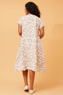 BATISTA LEAF PRINT LINEN DRESS -Printedcarpetus 50832f2c31f14191c86bf3176a661c2d