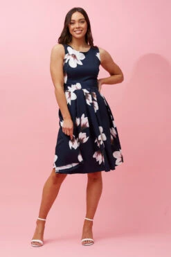 FLORAL COCKTAIL DRESS -Printedcarpetus 50af9c63f44337c02a150b7f934d69f4