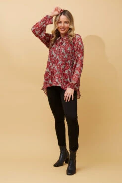 PETA PLEATED BLOUSE 15 PETA PLEATED BLOUSE -Printedcarpetus 522f28339abf4df90400ad7af6b78915