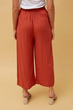 ROBERTA PAPERBAG LINEN PANTS 33 ROBERTA PAPERBAG LINEN PANTS -Printedcarpetus 55536ad5f393f91f5fdefffb6aa5b50d
