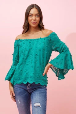 TAYLOR OFF SHOULDER TOP