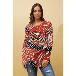 BOBBI ZIG ZAG PRINT DOUBLE LAYERED TOP -Printedcarpetus 6509117f04027c85dc52532e8769effb