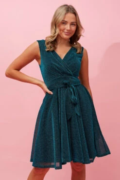 SLEEVELESS SHORT GLITTER DRESS -Printedcarpetus 6847e0a4c18ce92f796ac41bd5538bcf