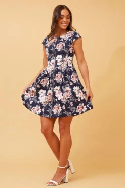 ZHALA FLORAL ZIP FRONT DRESS -Printedcarpetus 6b53993f8bdb46f29488bca16e675bde 1f900977 4c8b 4d1f b090 bc84acc0927b