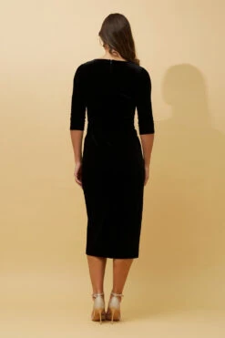 KIRALEE VELOUR BODYCON MIDI DRESS -Printedcarpetus 6bba0985b9a37a50a0d1dec8392c4ce1
