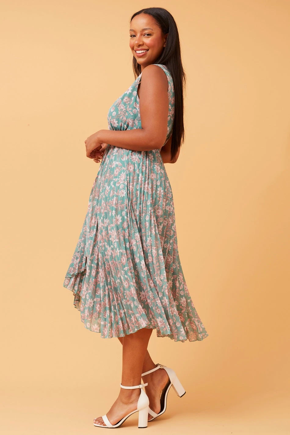 REBA SLEEVELESS FLORAL PLEATED DRESS 4 REBA SLEEVELESS FLORAL PLEATED DRESS - Image 2