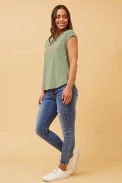 COCO JADORE GRAPHIC TEE -Printedcarpetus 75779ea242dc9a94d73715232a3d4f6e