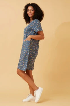 VINE DITSY FLORAL SHIFT DRESS -Printedcarpetus 87671733d8d650591334bc702b879e78