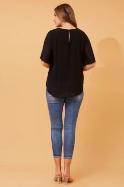 NEESHA DIAMANTE DETAIL TOP -Printedcarpetus 87963d754a777c2d32d87ffa78998a6b