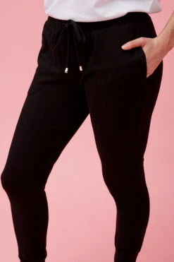 KENDALL CASUAL JOG PANTS -Printedcarpetus 87dfc80e778fed047d27419f449492f9