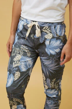 JANJA LEAF PRINT JOGGERS 16 JANJA LEAF PRINT JOGGERS -Printedcarpetus 8dec4c23e27e9d5ea632b95606e9d4c1