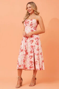 CHANTELLE FLORAL MIDI DRESS -Printedcarpetus 8e6e36b373e3d0c0edf9100e40d8797d