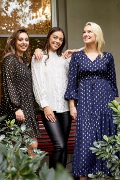 CRYSTELLE TEARDROP FOIL PRINT MAXI DRESS -Printedcarpetus a0619e46bedc36c2328f7e564175f7e6