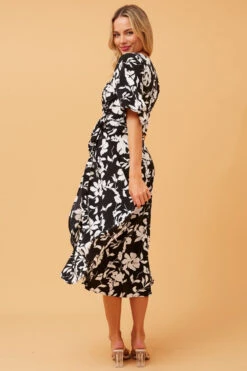 AVALON FLORAL MIDI WRAP DRESS 17 AVALON FLORAL MIDI WRAP DRESS -Printedcarpetus a2a92b2cccdd3f52d411083ec701ebc8