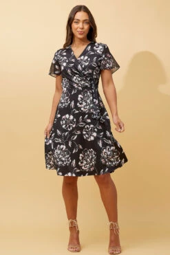 SILVANIA FLORAL WRAP SHORT DRESS -Printedcarpetus a2c58462edcf0acff5434e6b13f7cc5d ea5d2678 39a8 4611 b47b 8388a9338ea1