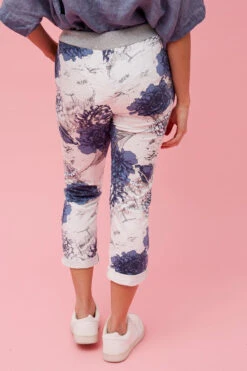 JANJA FLORAL JOGGER -Printedcarpetus a47ff9c7dbea8b7d501ddd09ab225f52