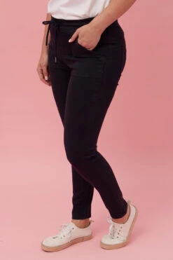 JANJA SOLID DENIMJOGGERS -Printedcarpetus b41fd44f8e9961937cd0b1c7df69ef9e