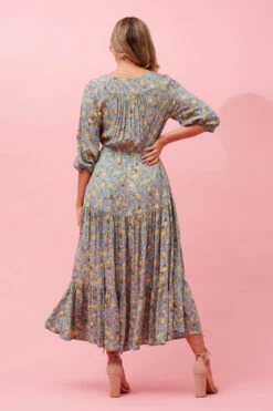 FLORAL TIERED MAXI DRESS -Printedcarpetus b95592c713290fbf7aecb24019c1c037