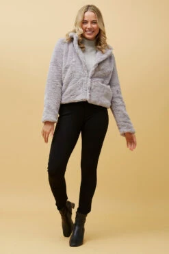 MOSCOW FAUX FUR JACKET -Printedcarpetus ba5d0ab4de5538ab536845cdb9dc6e97